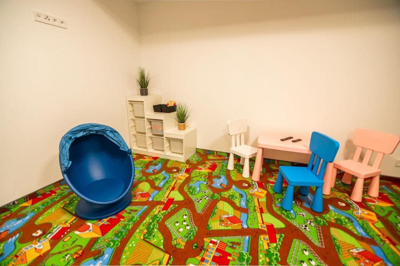 Apart Invest Centrum Park 7 シクラルスカ・ポレンバ エクステリア 写真